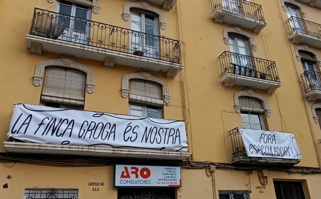 La Finca Groga és nostra Fora Especuladors